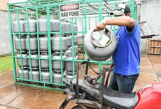 Preço do gás de cozinha varia entre R$ 90 e R$ 105 em Dourados