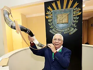 Brígido Ibanhes assume cadeira 13 da Academia de Letras