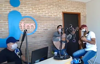 Entorno de 10 mil são arrecadados em Lives solidarias em programa da Jota FM/Caarapó