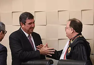 Presidente do TJMS deve assumir o governo estadual durante licença de Eduardo Riedel