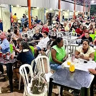 Feira do Produtor reúne grande público em homenagem ao Dia das Mães em Aparecida do Taboado