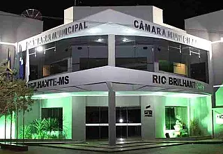 Câmara de Rio Brilhante usa dispensa de licitação para contratar empresa de engenharia