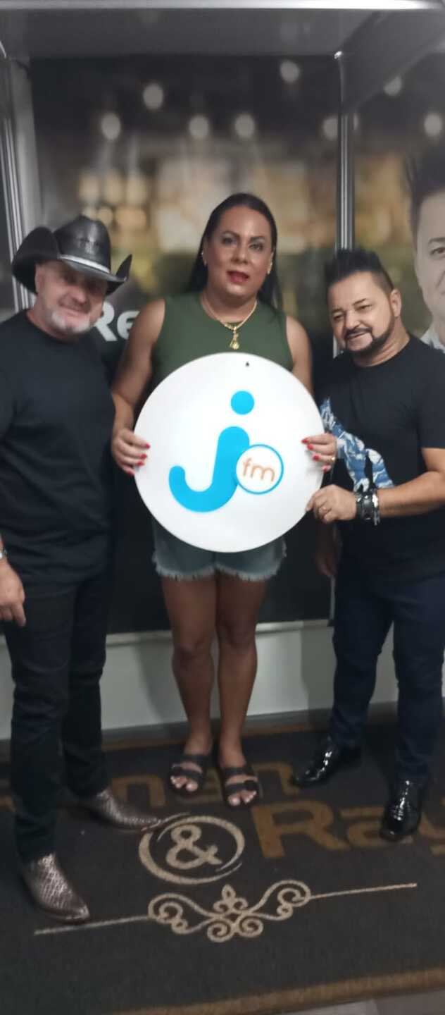 Gleice Maria Silva, destacou o carinho pela dupla e pela equipe da rádio