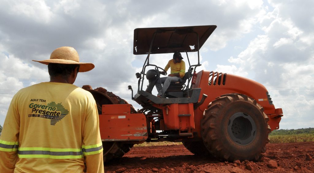 Obra na MS-258 em Capão Seco