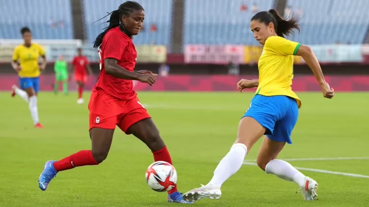 Lance entre Brasil e Canadá, pelas quartas de final das Olimpíadas de Tóquio-2020 Imagem: Koki Nagahama/Getty Images.