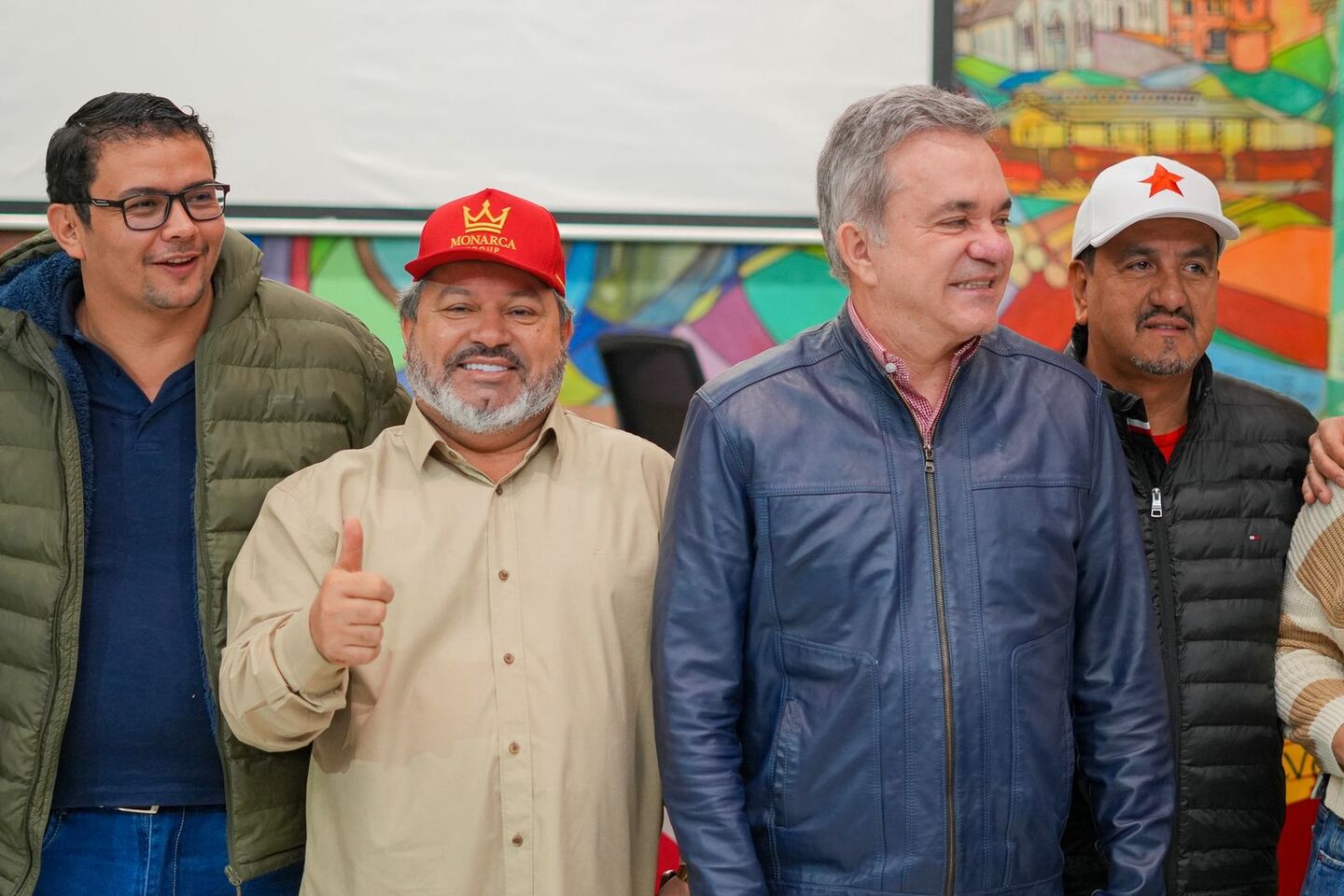 Encontro reuniu lideranças como Vander Loubet e o superintendente do Incra/MS, Paulo Roberto da Silva | Foto: Assessoria