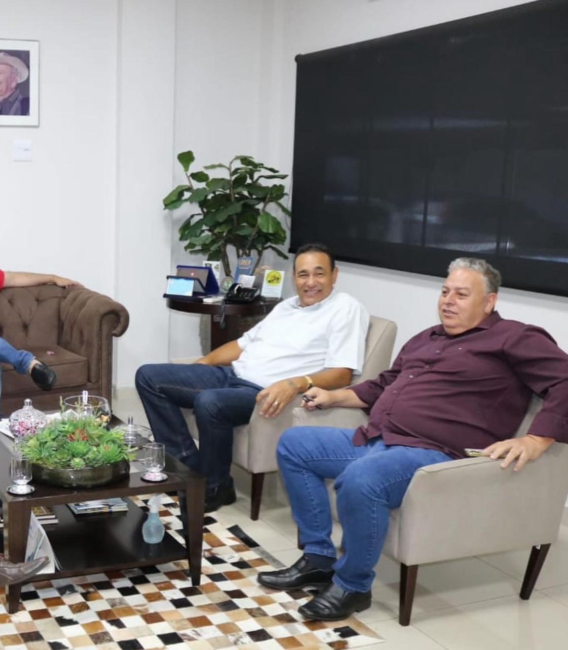 Com o Vereador Carlão Presidente da Câmara Municipal de Campo Grande
